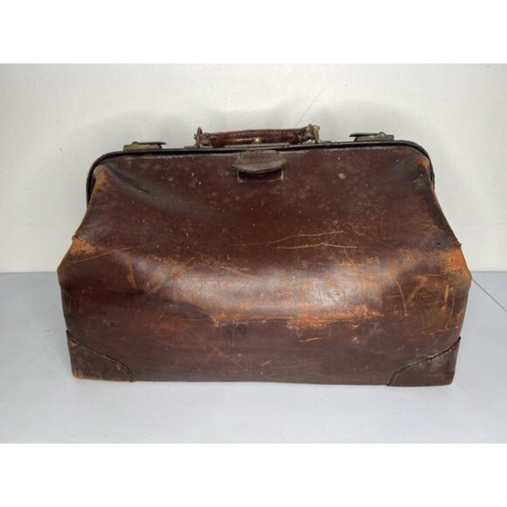 Vintage Genuine Cowhide Leather Doctors Gladstone Medical Travel Bag